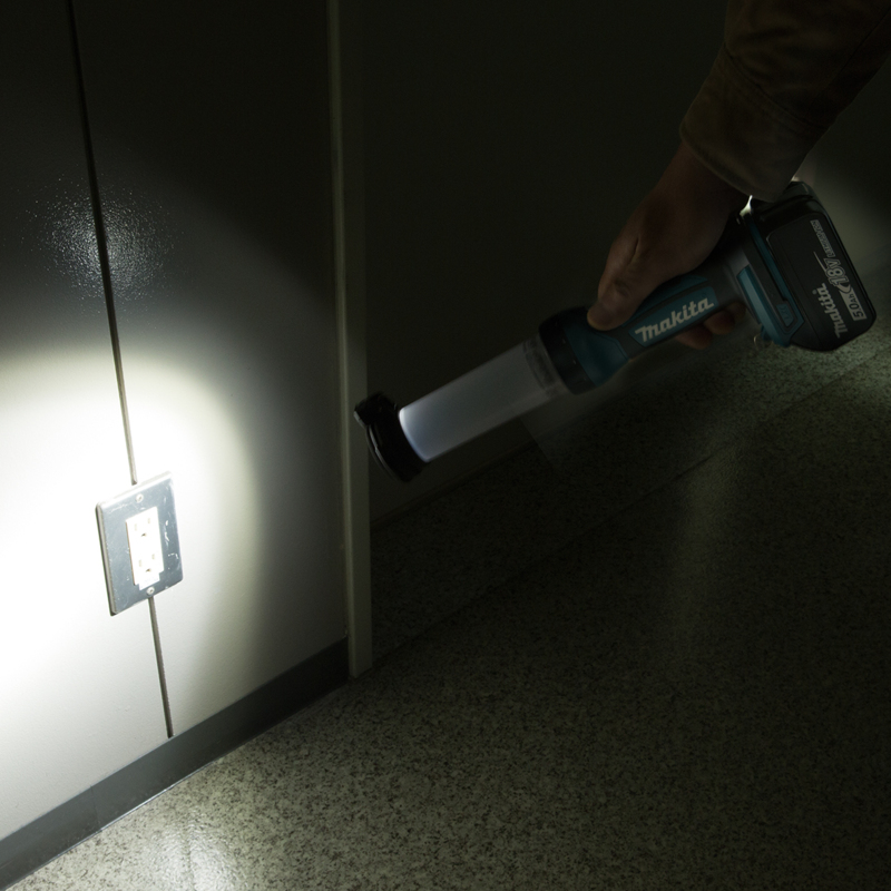 MAKITA Rechargeable LED Jobsite Light 18V Lxt - Image 3